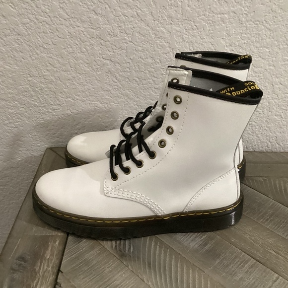Dr. Martens Zavala Combat Boots Women's, size 8 - Picture 1 of 10